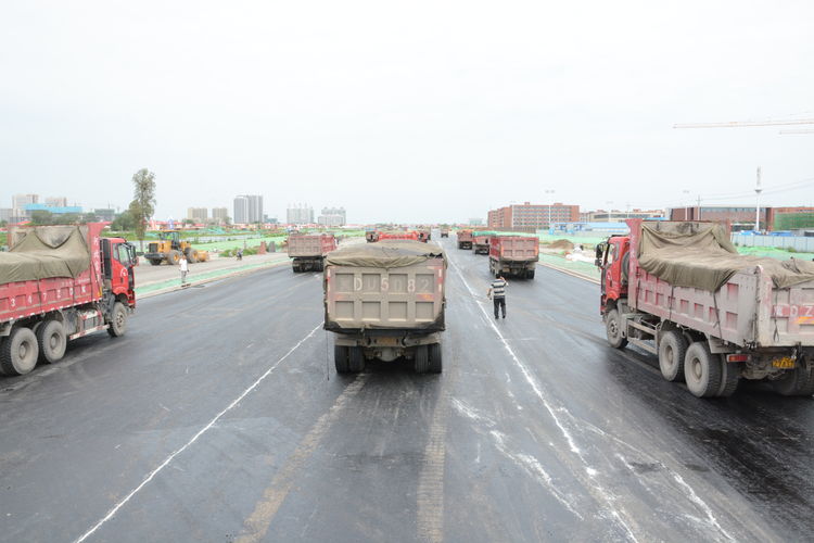 邯鄲市趙王大街道路工程（邯臨公路至人民路段）PPP項(xiàng)目于近日開始施工